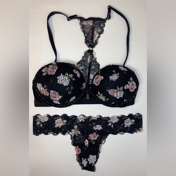 Victoria's Secret NWOT Set of 2 Black Floral Lace Bra 32C|Panties Size S - Picture 1 of 10